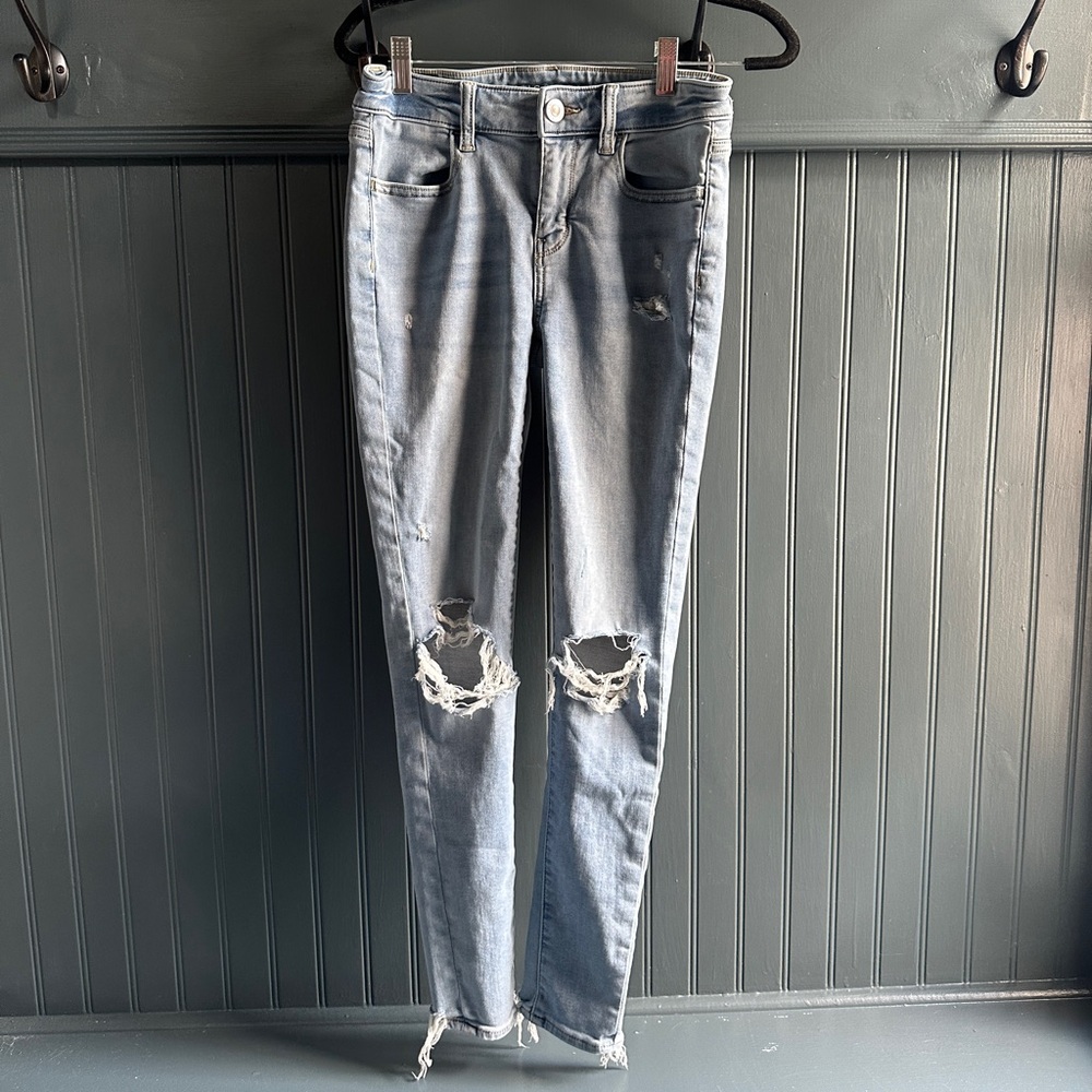 American Eagle Outfitters Ne(x)t Level Stretch Light Blue Distressed Skinny Jean